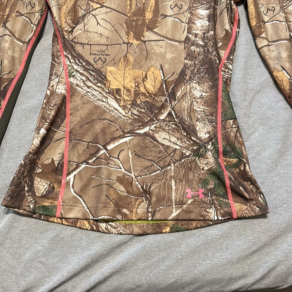 Under Armour Camo Cold Gear - Picture 2 of 3